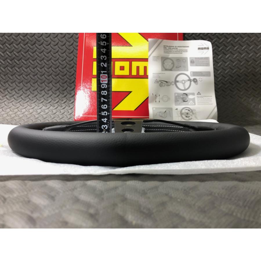 MOMO（モモ） 栃木発 ￥送料一律￥ ステアリング PROTOTIPO BLACK