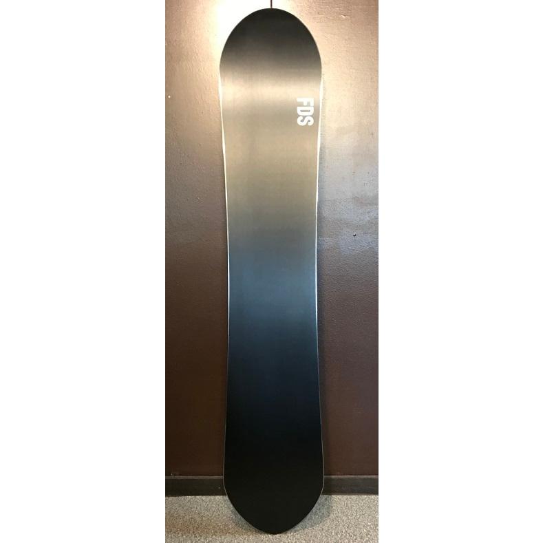 FOUR SQUARE DESIGN SNOWBOARD フォースクエアデザインスノーボード