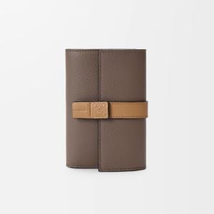 LOEWE（ロエベ） ラウンドファスナー長財布 PUZZLE ZIPPED OPEN WALLET