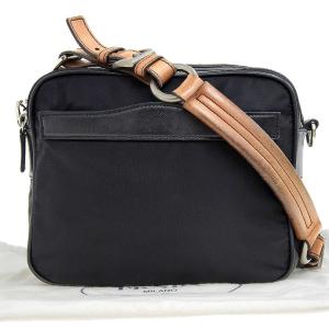 GUCCI（グッチ） ブラック 黒 グレー ゴールド金具 GGキャンバス