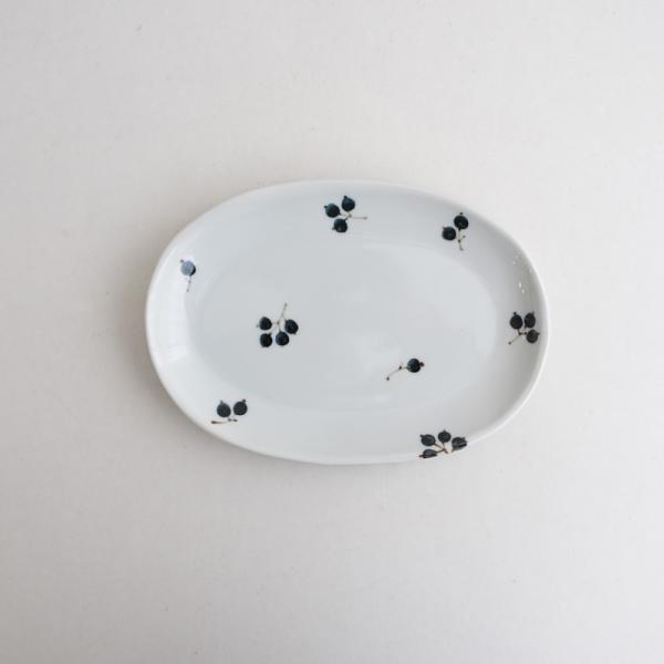 未使用】徳永遊心 *黒い実ちらし 楕円皿 22.5cm*お皿白ネイビー【陶器