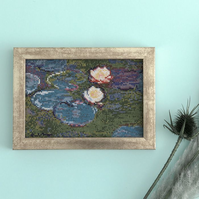 クロスステッチフレーム＜睡蓮の池、緑の反映＞ | リバティ 生地