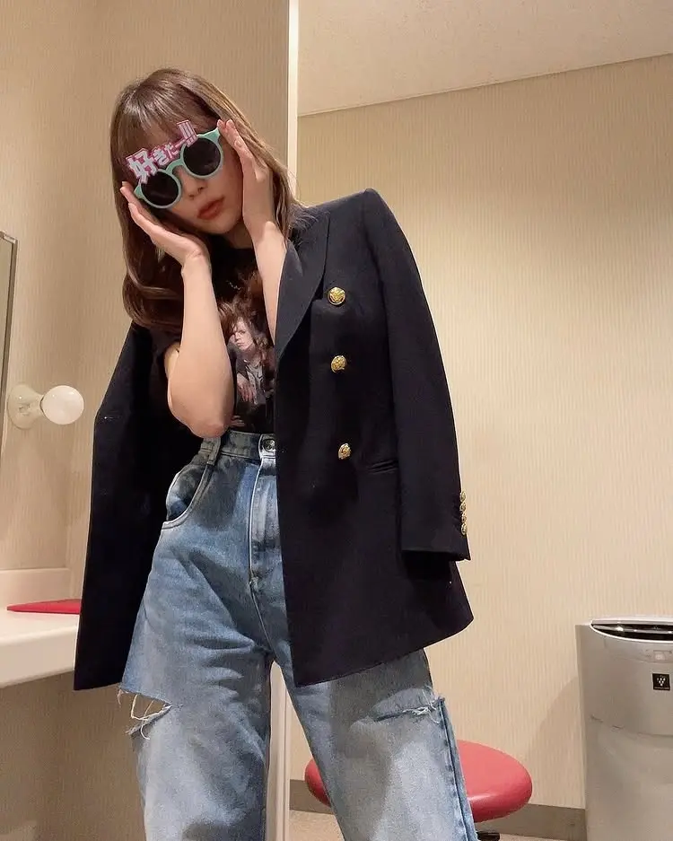 MAISON MARGIELAの服を着た指原莉乃さんのコーデ 私服/衣装/購入先 - Woomy