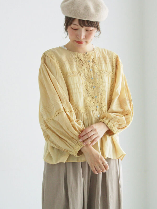 セール】 切替レース貼り前開きブラウス（ブラック/イエロー/キナリ