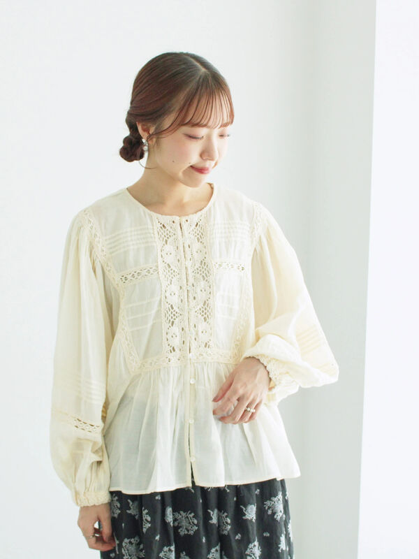 セール】 切替レース貼り前開きブラウス（ブラック/イエロー/キナリ