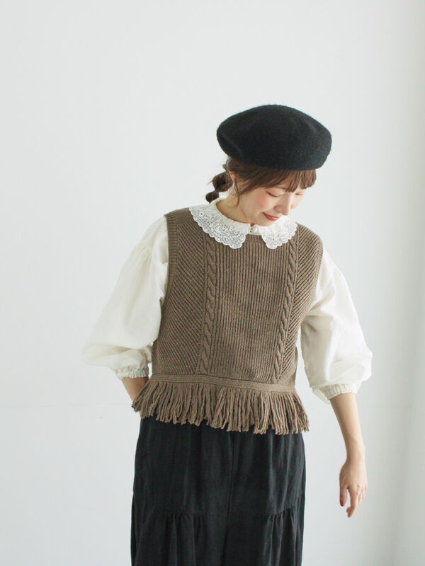 セール】 裾フリンジ前後着ニットベスト（ブラック/ベージュ/ブラウン
