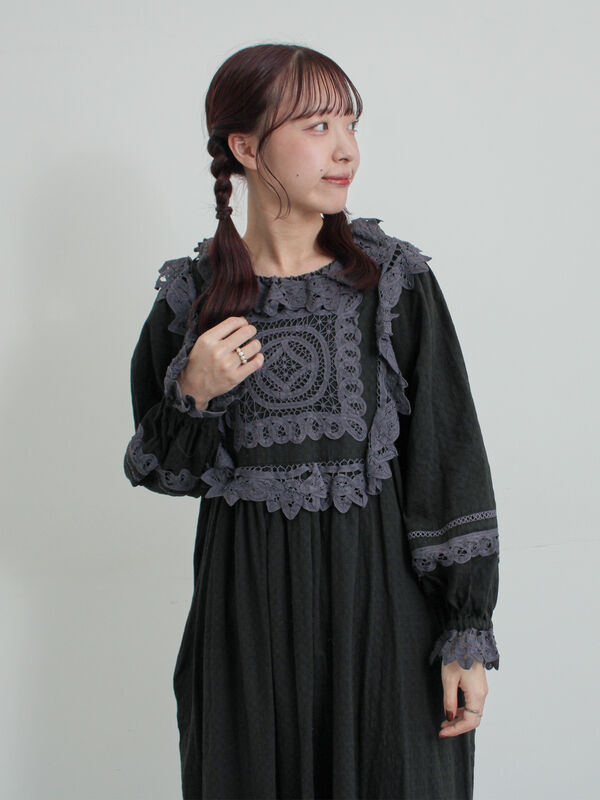 セール】 【WEB限定 Sサイズ】ドビーバテンレースワンピース（オフ