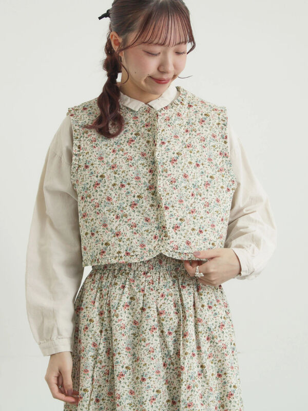 LIBERTY】BEATRICE柄キルトベスト（ピンク/ラベンダー/アウター/ベスト