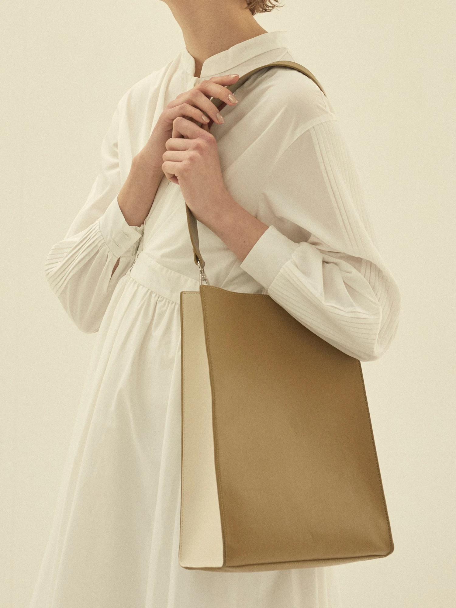 LADYMADE（レディメイド）｜ 2WAYベルトレザートートバッグ アイテムの