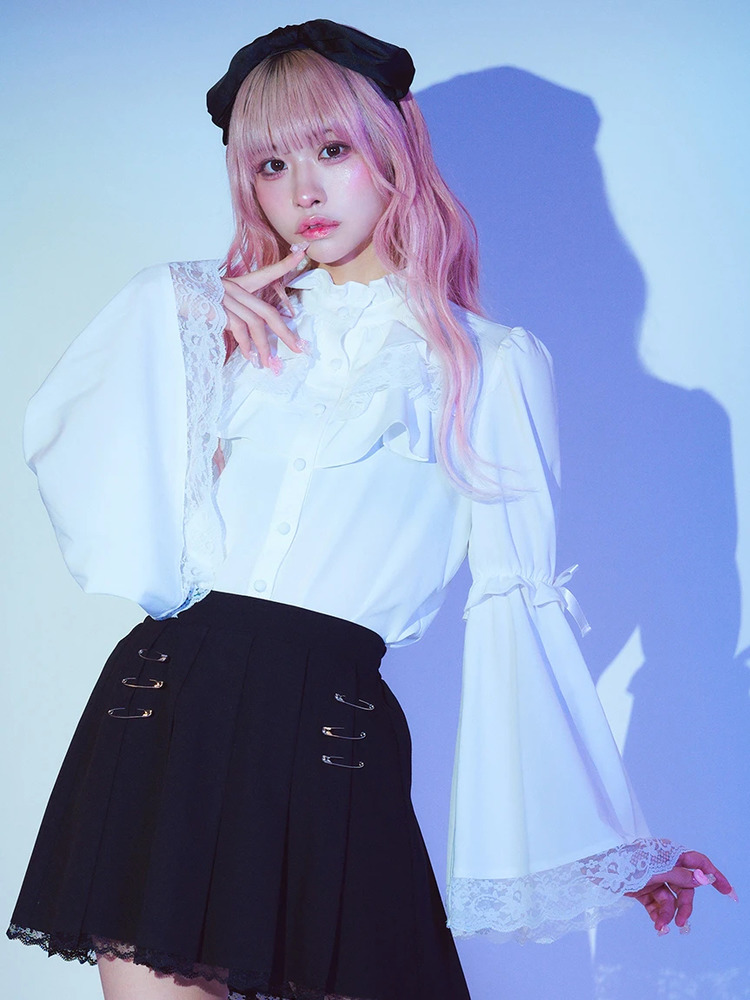 フレア袖ドーリーBL - Jamie エーエヌケー(ジェイミーエーエヌケー)の