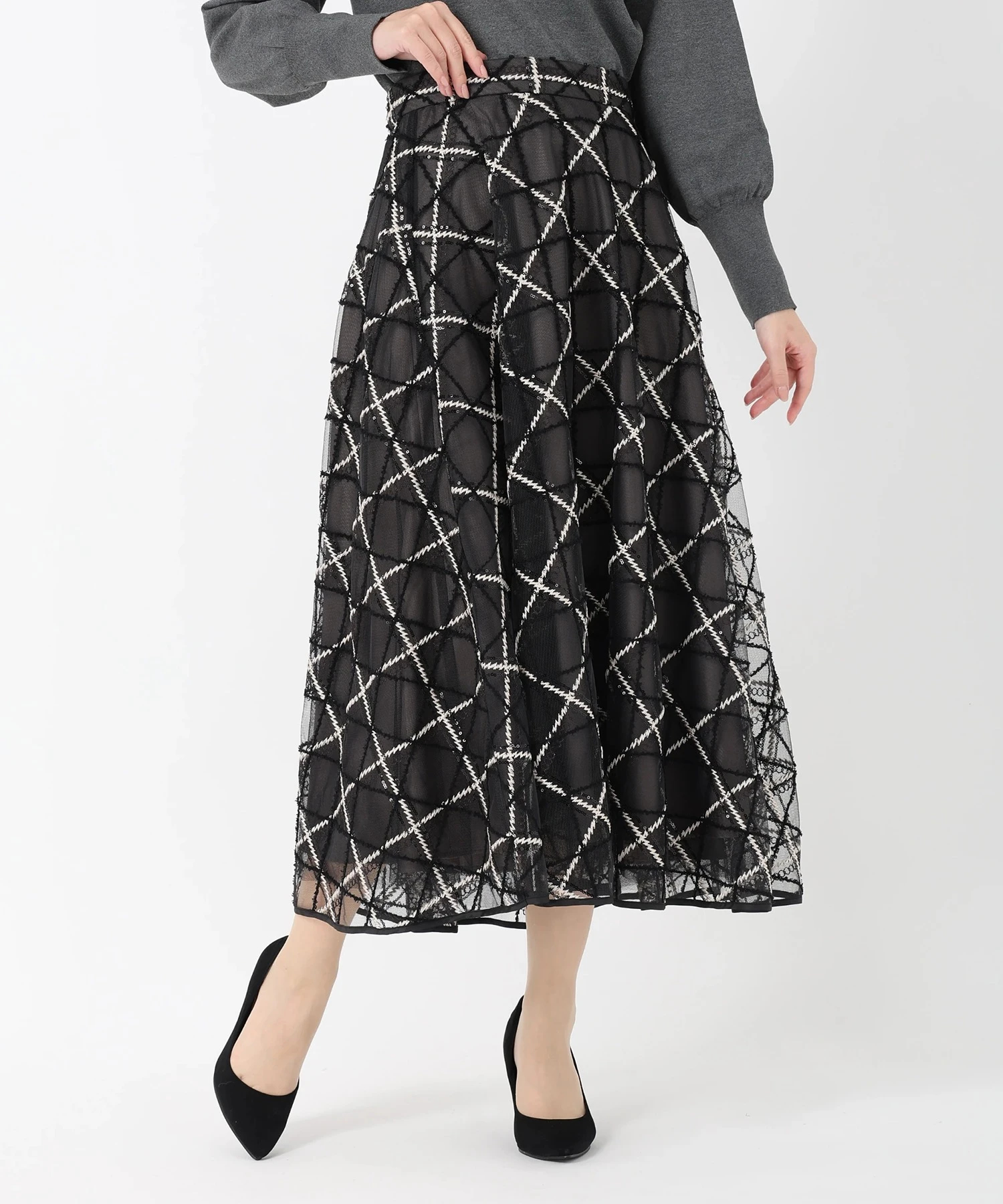 STRAWBERRY-FIELDS（ストロベリーフィールズ）｜刺繍チュールフレアー