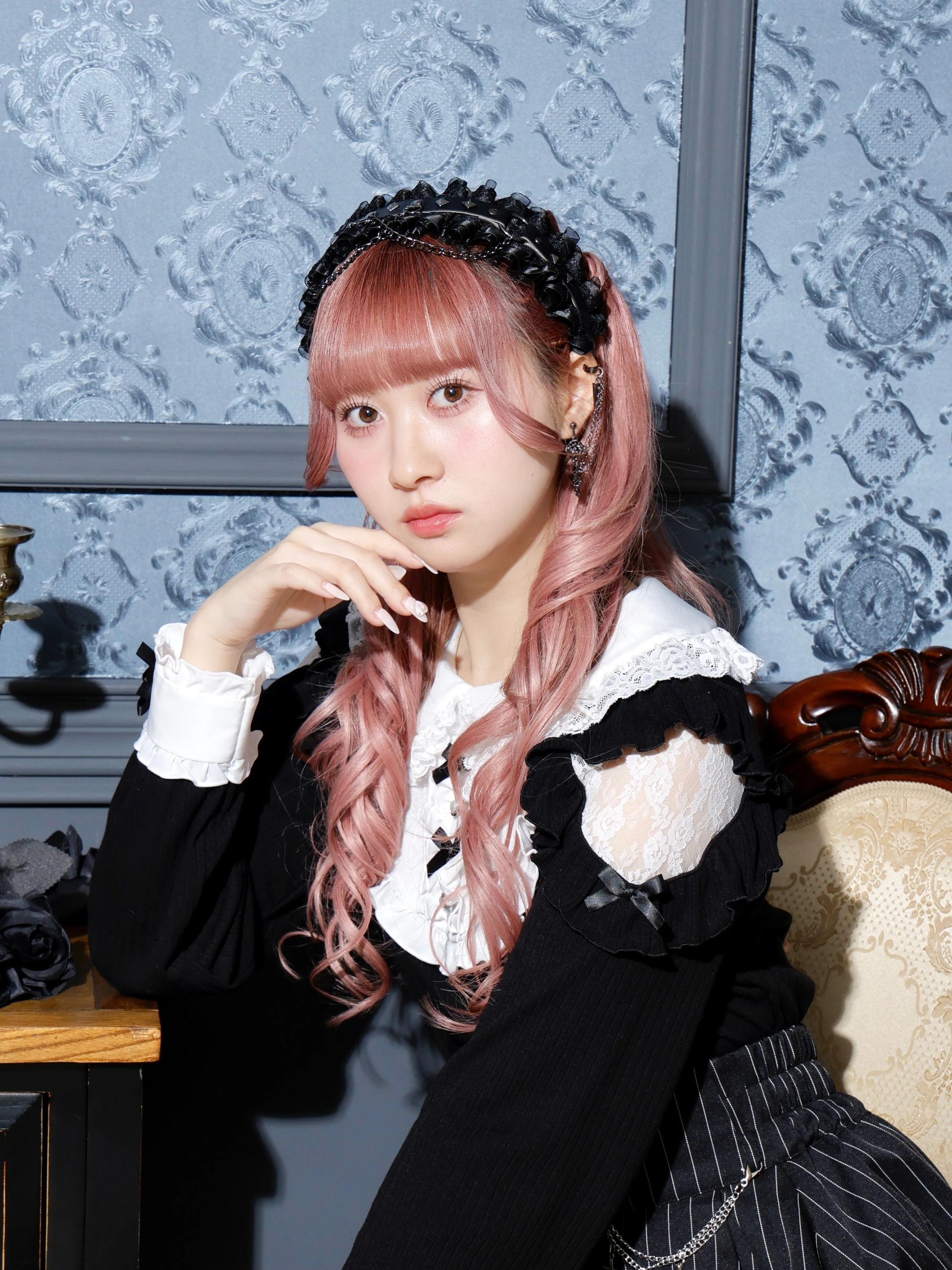 フリルスタッズチェーンカチューシャ（アクセサリー｜シルバー・黒