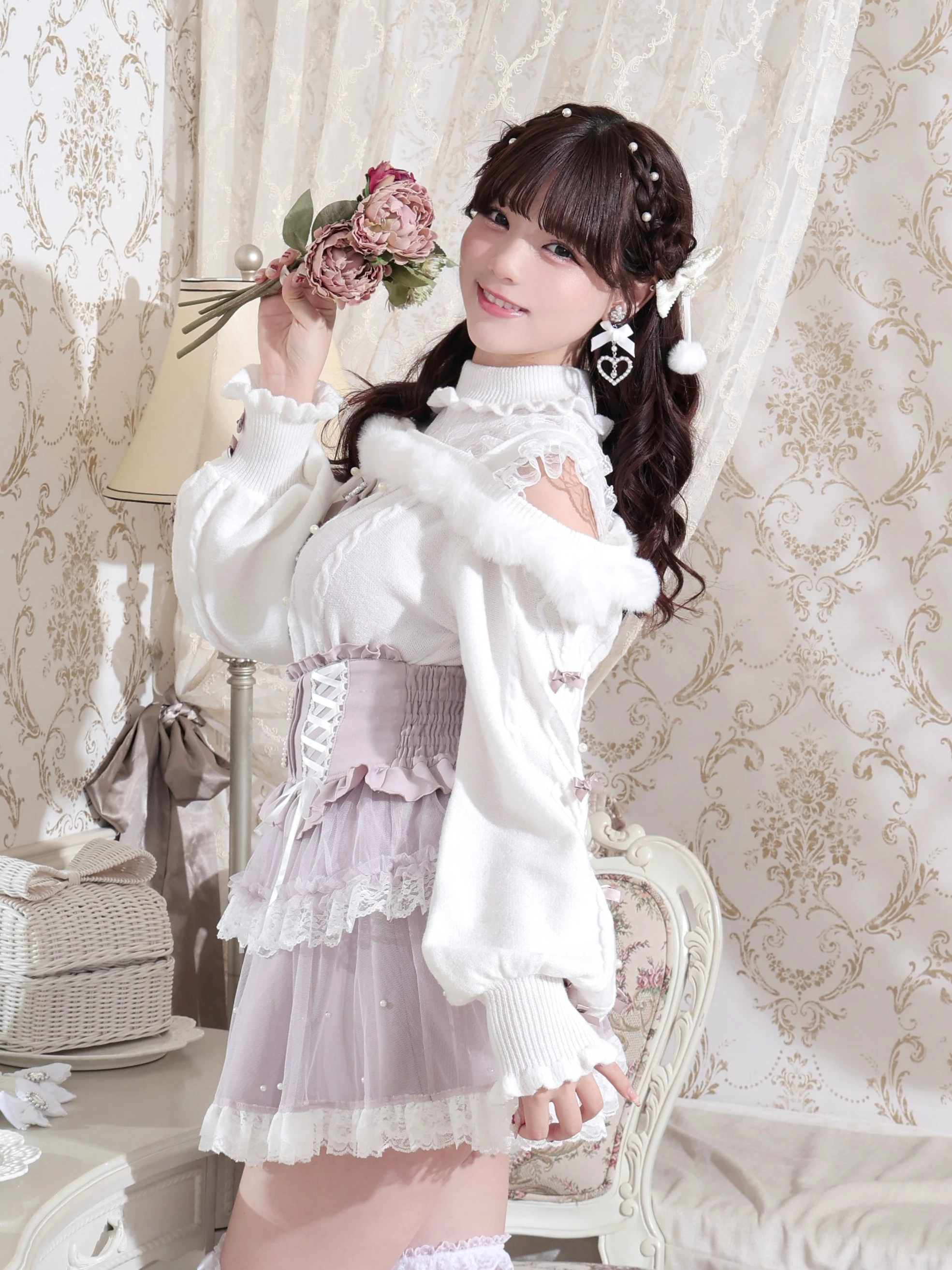 ビジューリボンケーブルオフショルファーニット（ニット・セーター