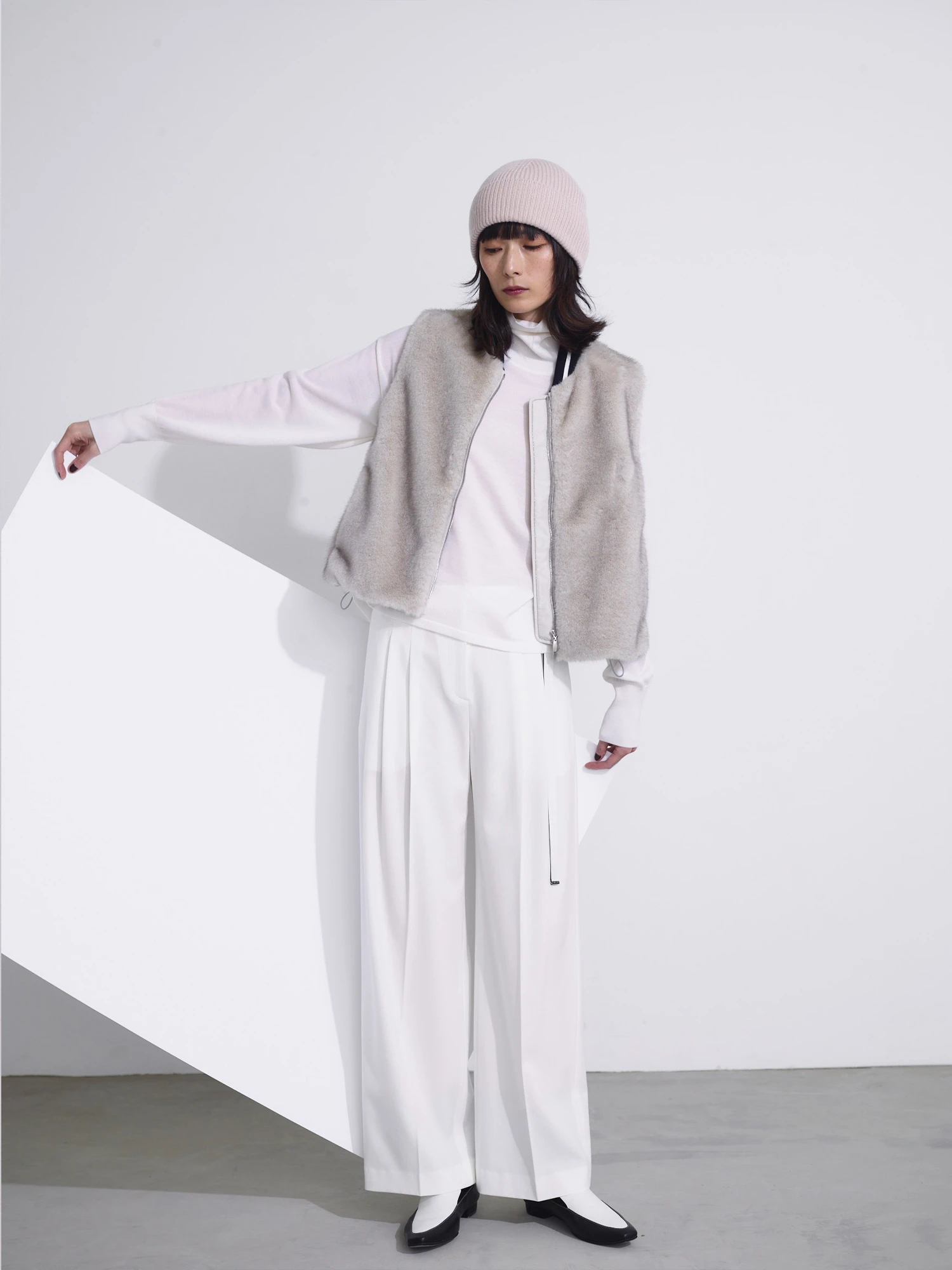 2025AW】フェイクミンクジップベスト / blancvert（ブランベール