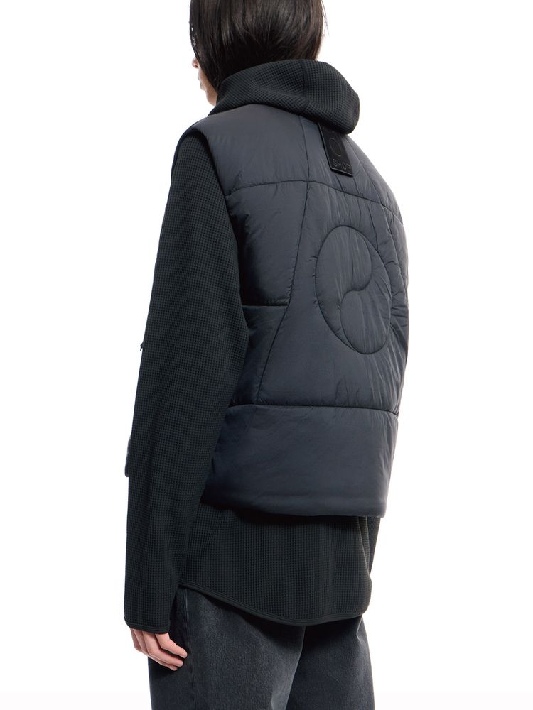 公式・限定】Goldwin×OUR LEGACY インサレーテッドベスト（ユニ