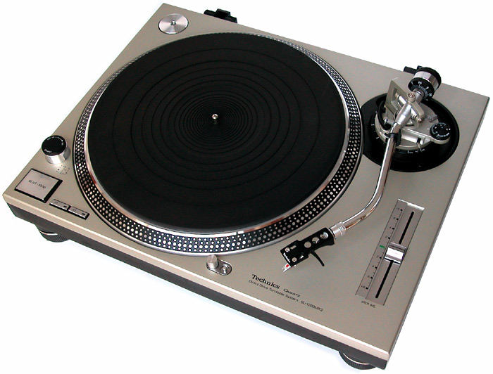 Technics 1200 Mk2￼ – Jam