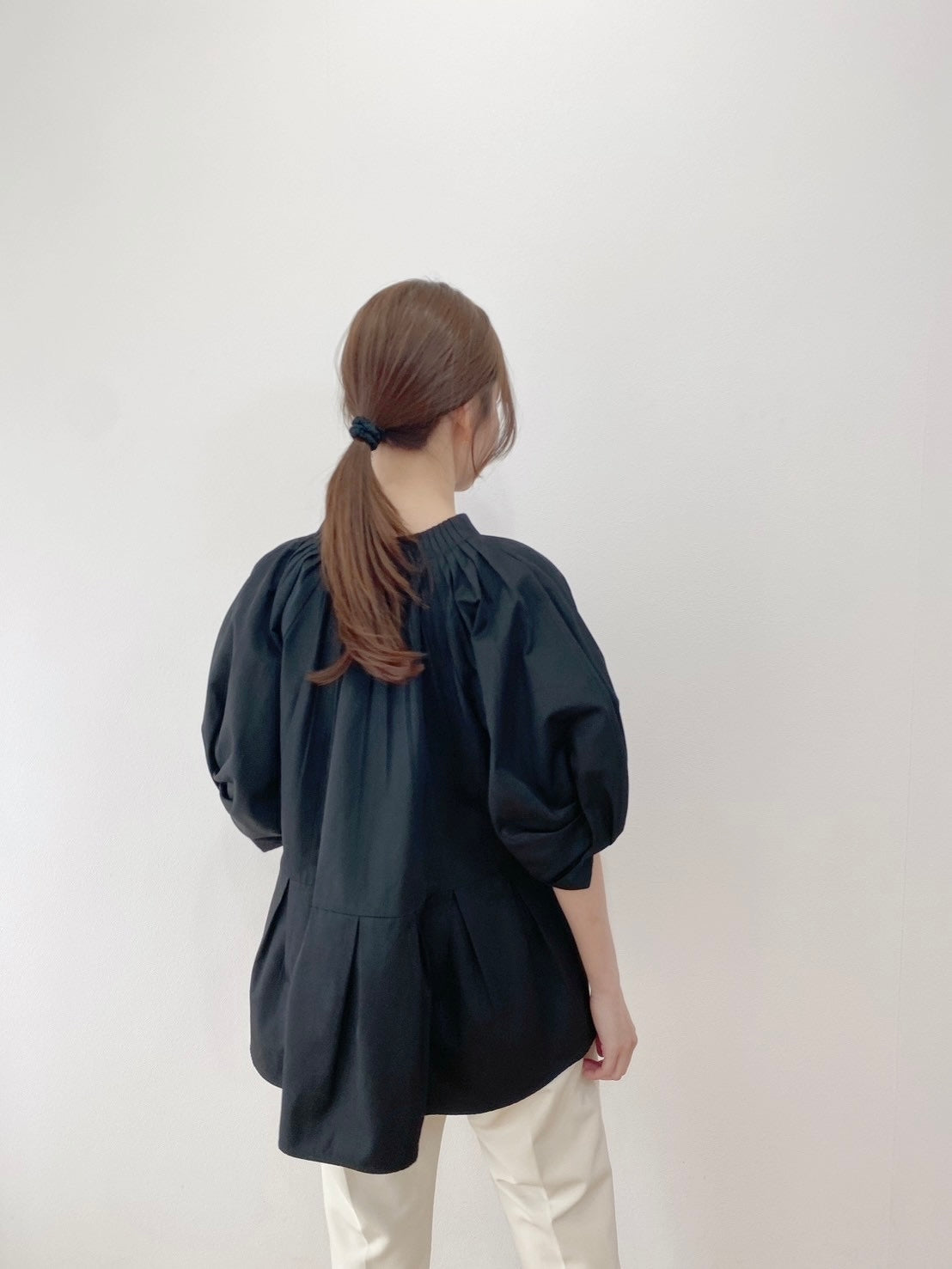 タックパフスリーブチュニックブラウス – jemma.atelier