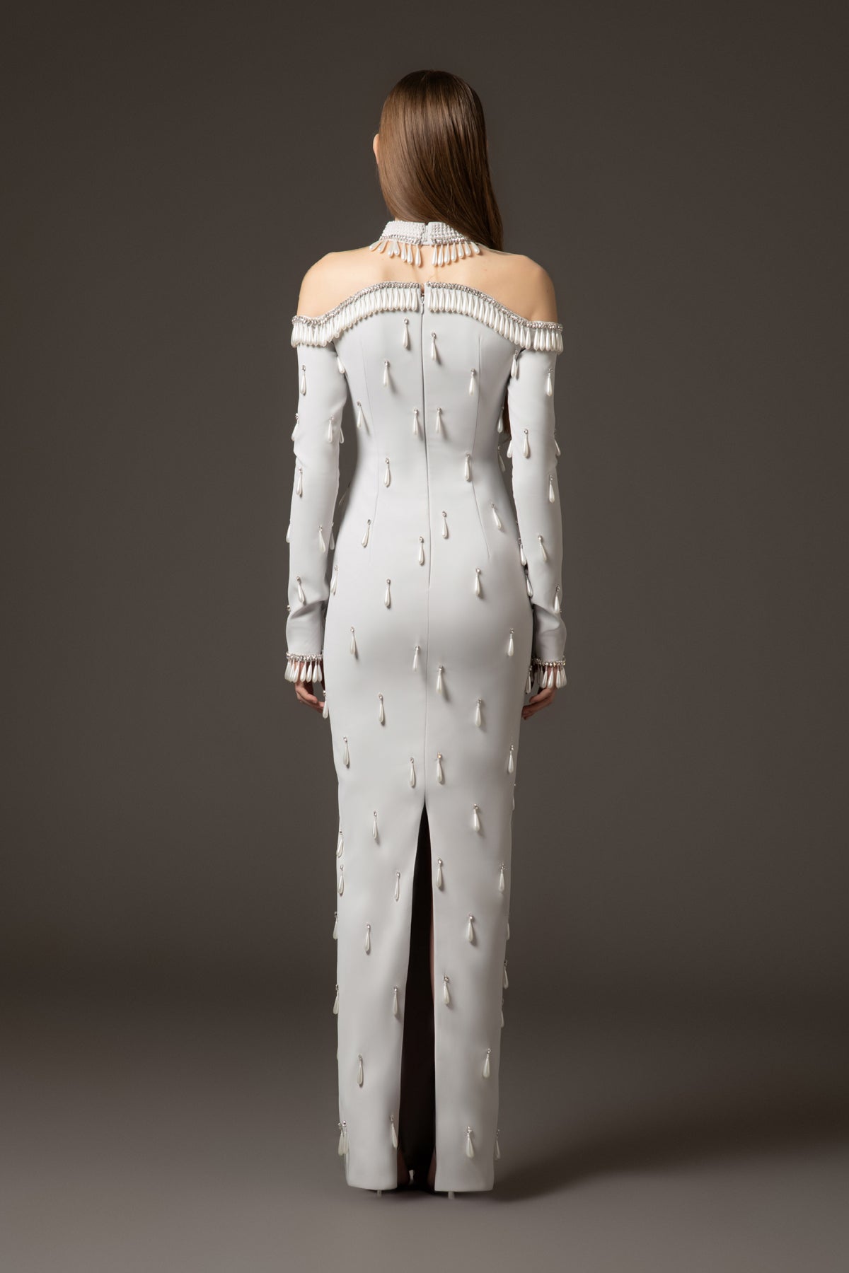 Light grey crêpe dress fully embroidered with pearls