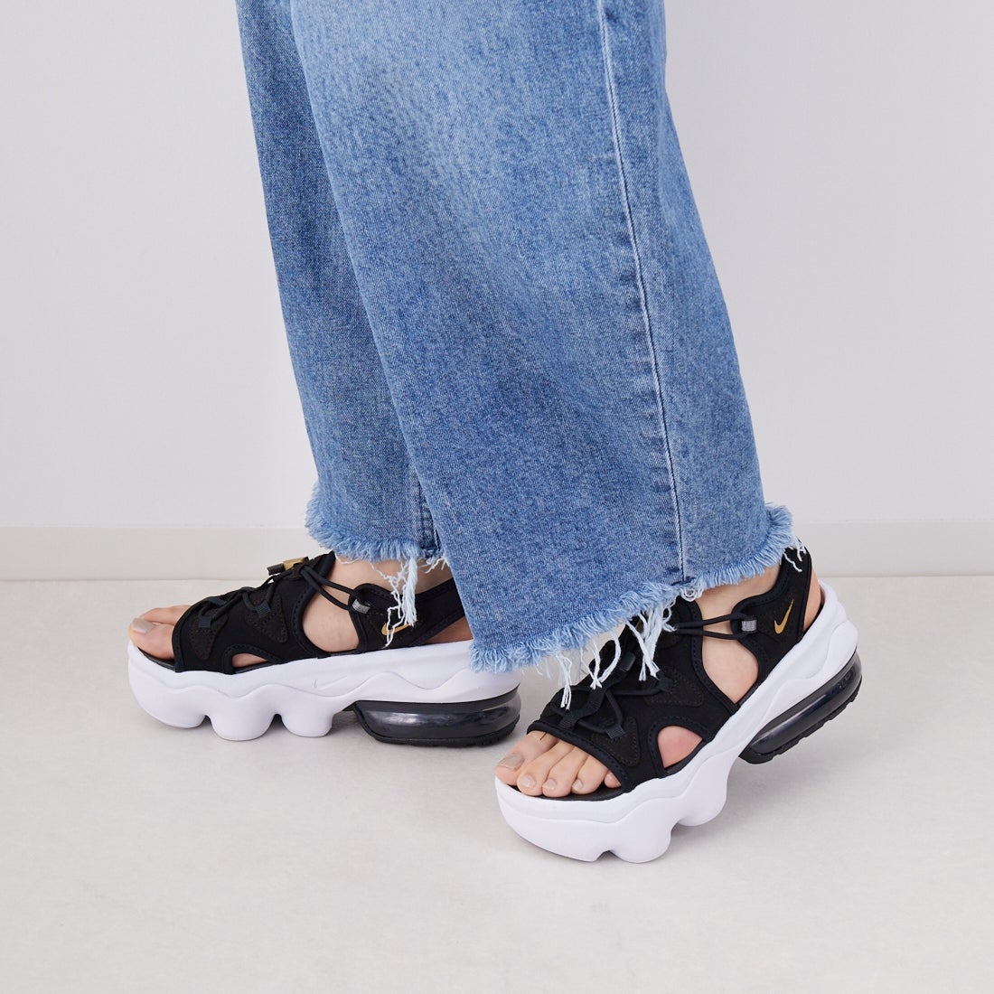 NIKE [ナイキ] エアマックス ココサンダル [CI8798]｜ジーンズ