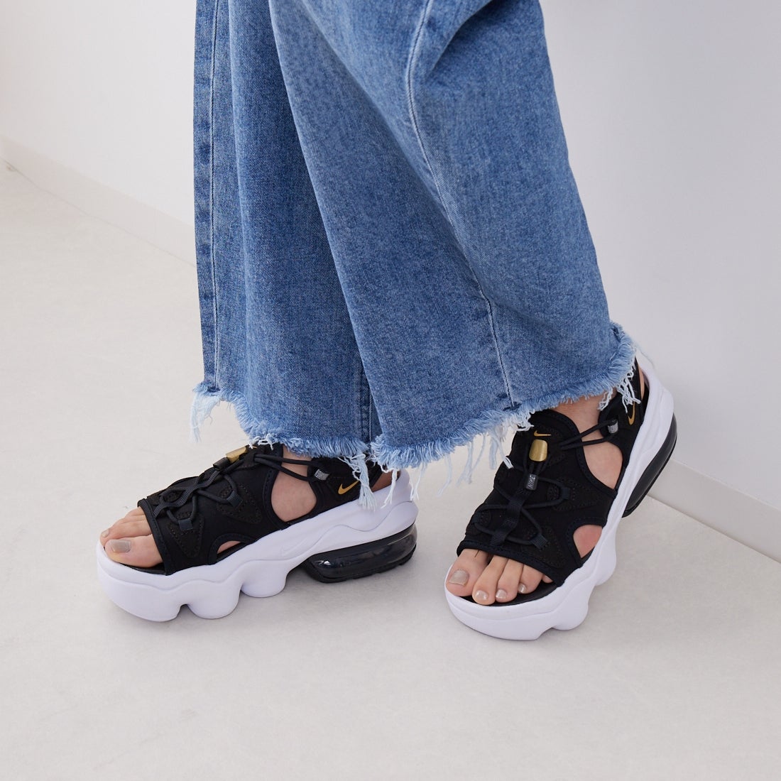 NIKE [ナイキ] エアマックス ココサンダル [CI8798]｜ジーンズ