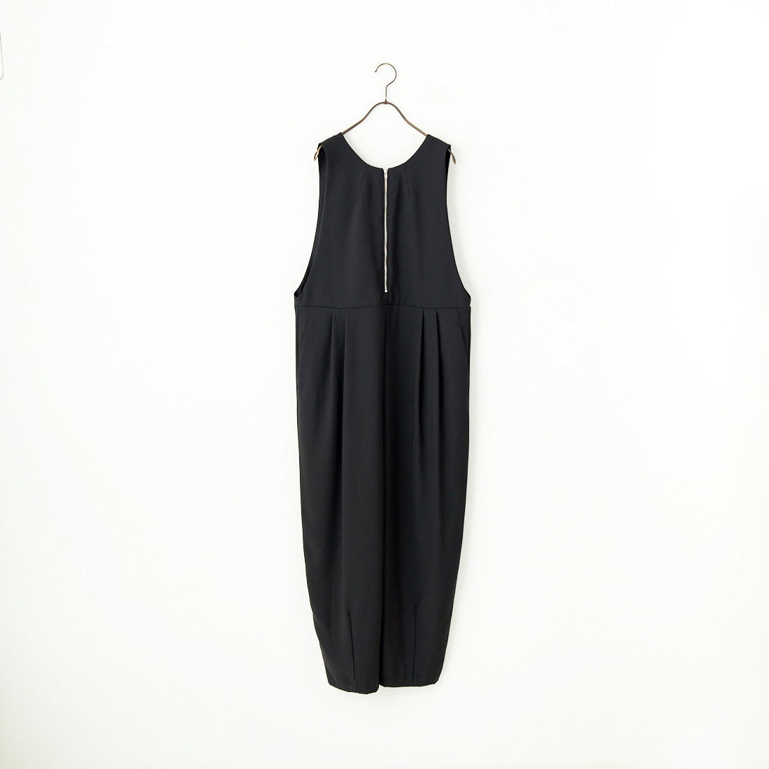 CHIGNON [シニヨン] ノースリーブカーヴィーサロペット [3246-484KK