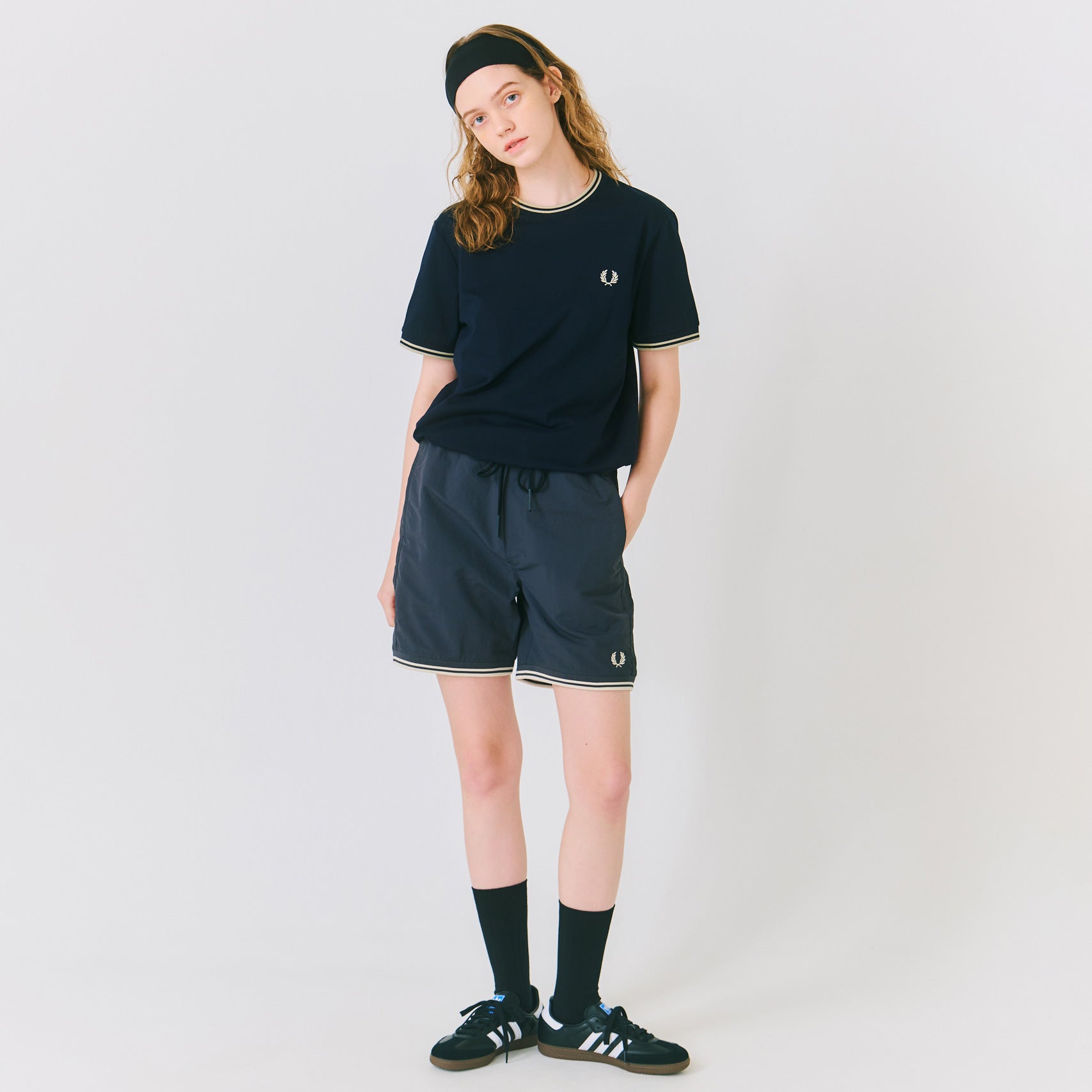 FRED PERRY [フレッドペリー] 別注 ワンポイントロゴ刺繍ショート