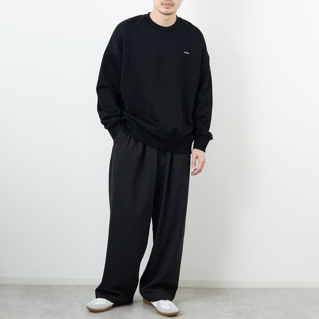 TATRAS [タトラス] 別注 LANIS ワンポイントロゴ クルーネック