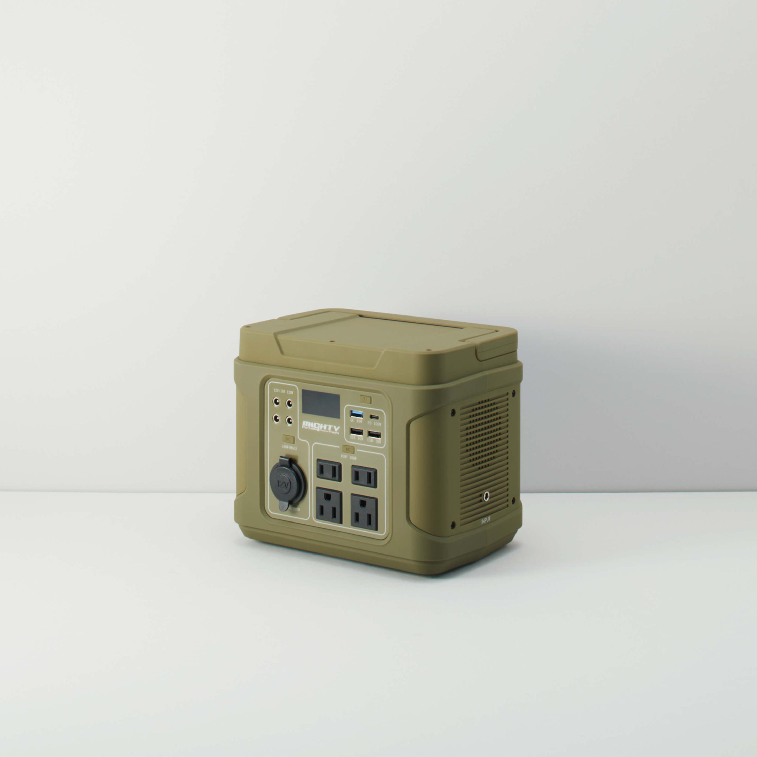 クラファンで話題！ 安心のパナソニック電池を搭載したポータブル電源