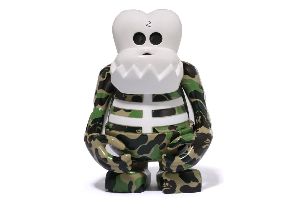 BAPE X BOUNTY HUNTER 】ABC CAMO SKULL-KUN FIGURE | bape.com