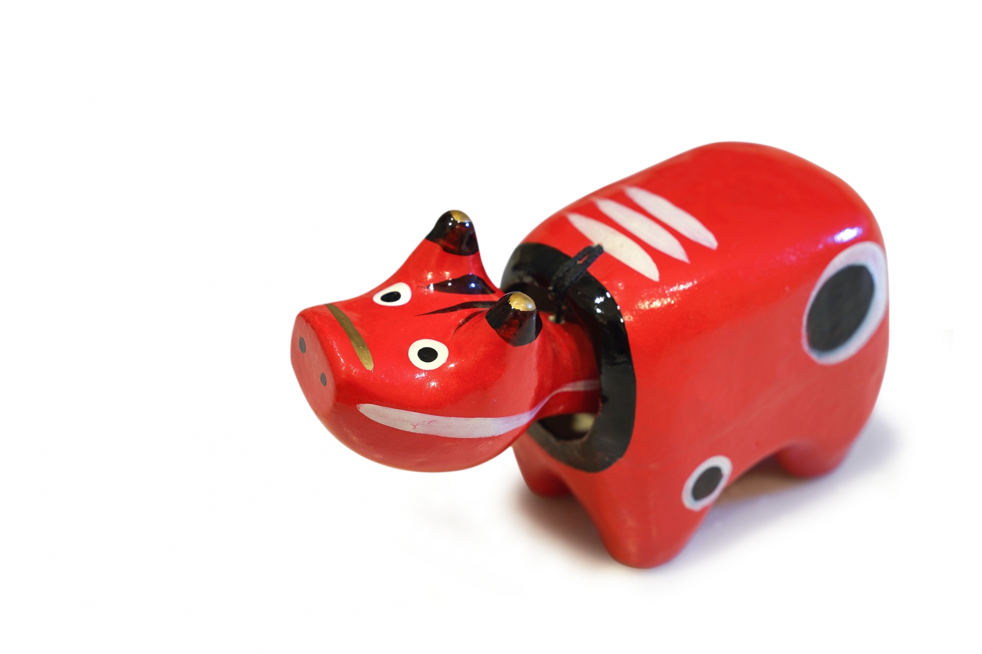 会津の郷土玩具「赤べこ」縁起物としての意味や絵付を学ぶ【福島県】