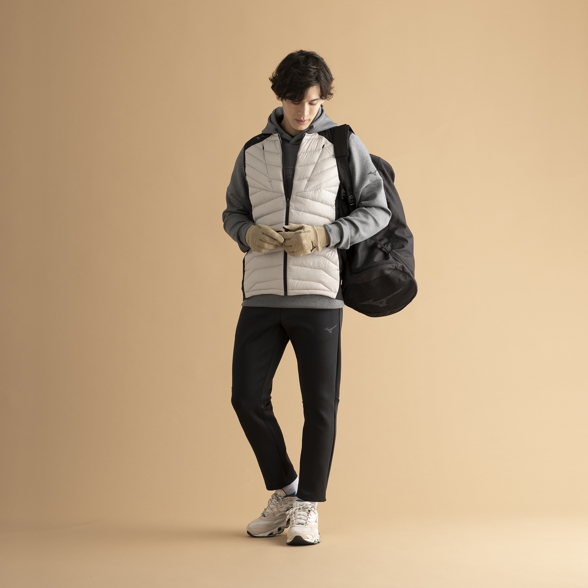 保温素材／吸湿発熱】ミズノテックフィルハイブリッドベスト|32MEA537