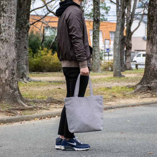 sasicco コングレスバッグ 白と黒の市松 | 三河木綿 刺子織 | タネイ