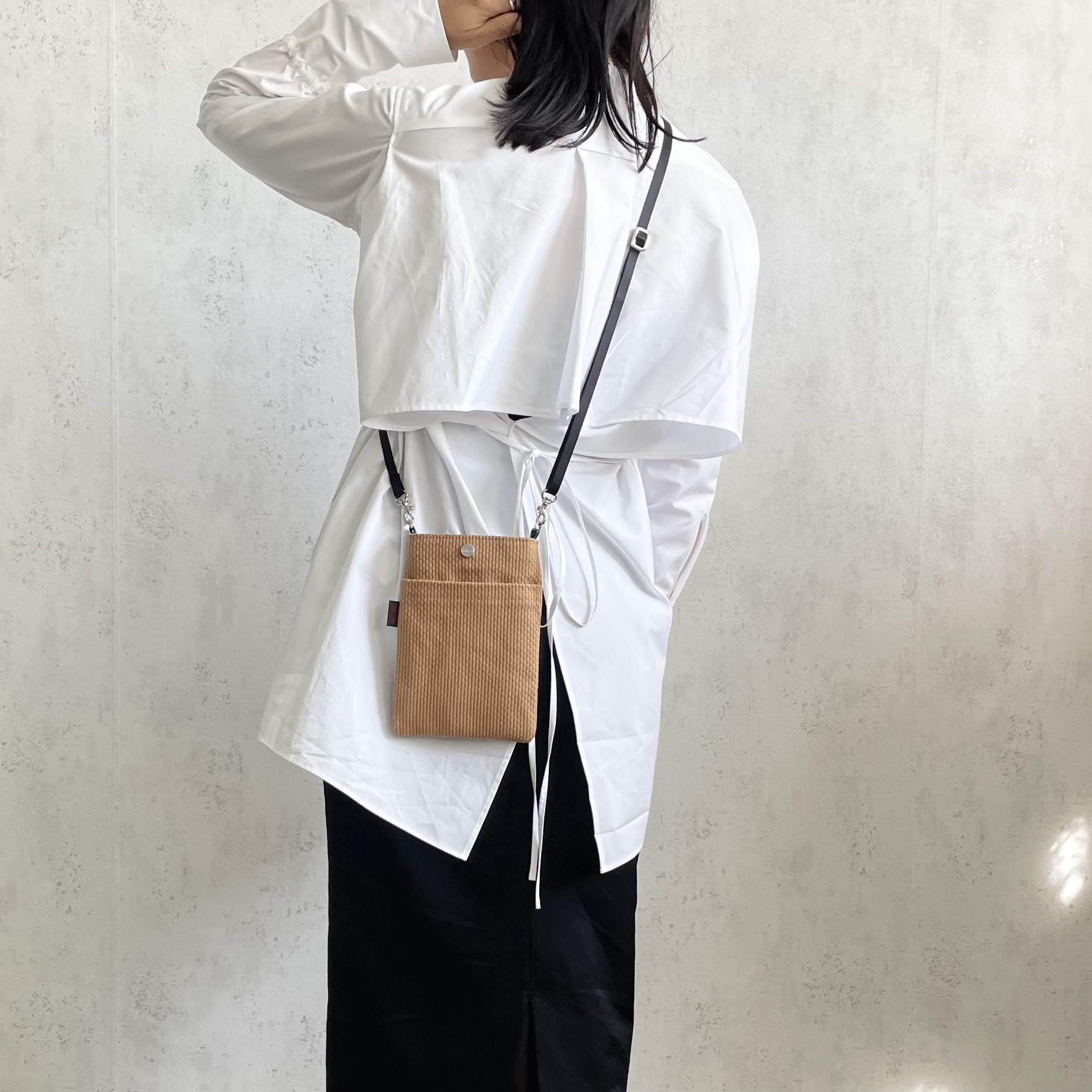 sasicco スマホショルダー カーキ | 三河木綿 刺子織 | タネイ | 柔道