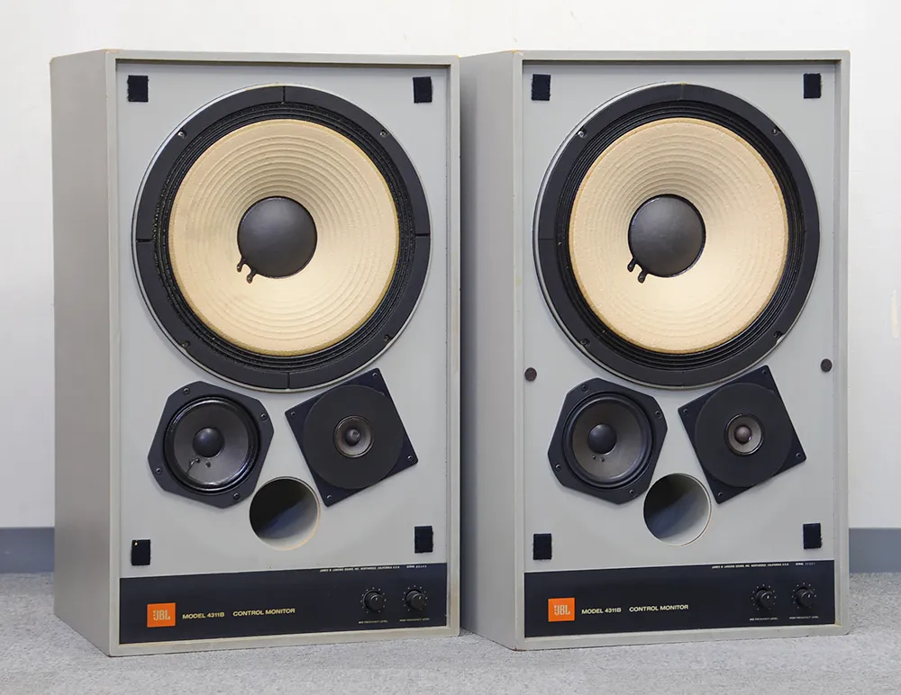JBL 4311B 3WAYコントロールモニタースピーカー