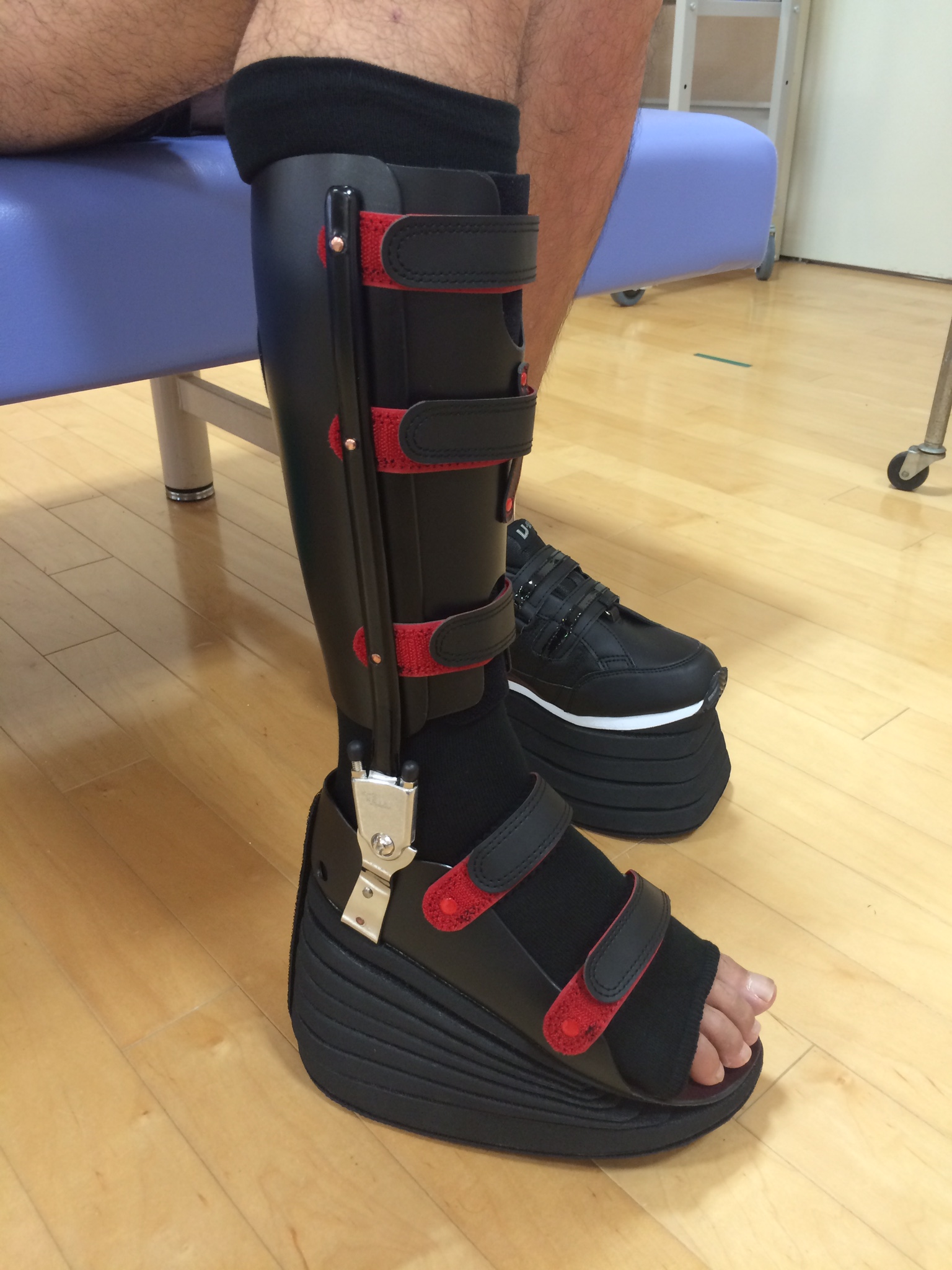 Vacoed アキレス腱装具ドイツ製2ヶ月のみ使用洗浄済 Vacoed 販売済み