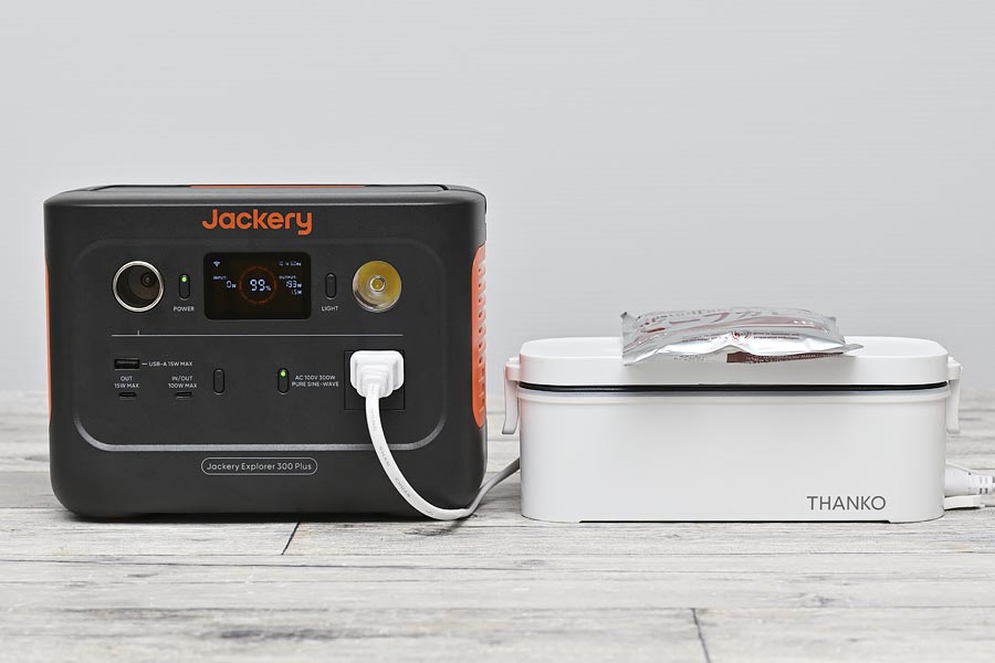 Jackery 300 Plus レビュー】小型軽量で使い勝手のいいポータブル電源