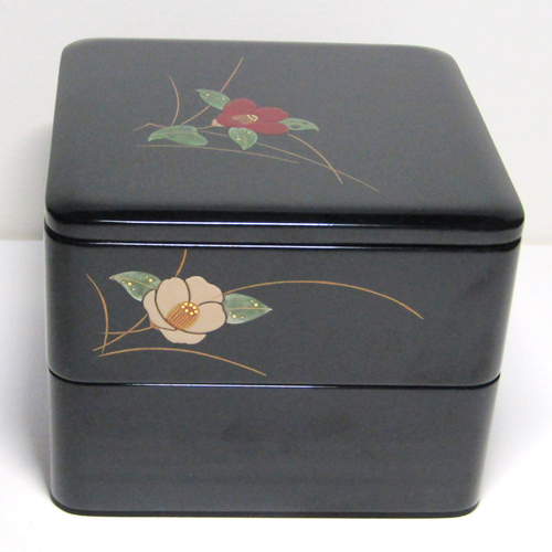 輪島塗重箱 角形 二段 -椿の高蒔絵仕上げ- [内面朱色/外面黒色] 梨地