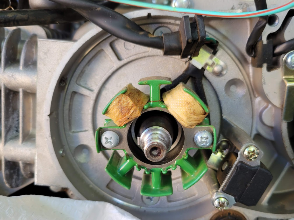 カブ系エンジンのジェネレーター交換：YCF SM F155 | 鴨屋