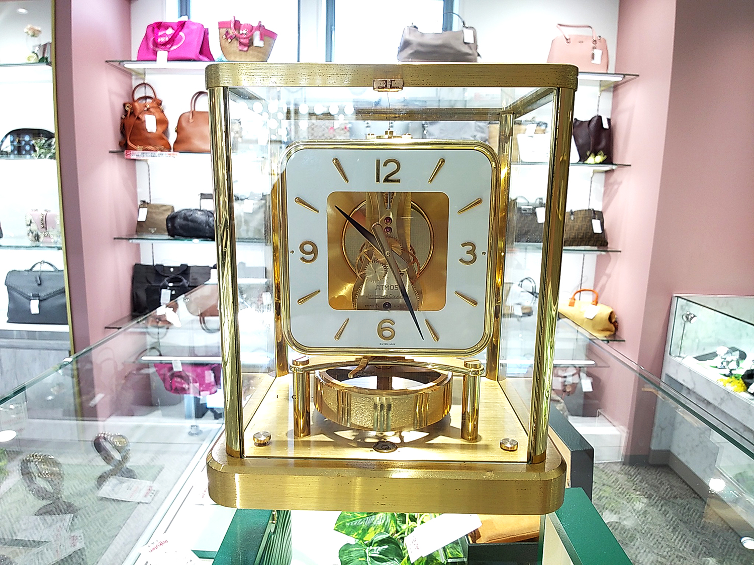 ジャガールクルトの高級置時計 アトモス・クロック販売中！ Jaeger