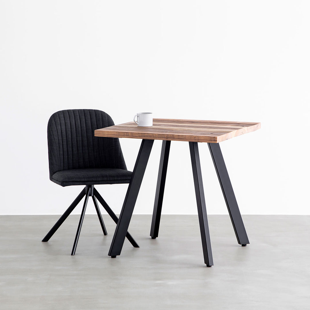THE CAFE TABLE / 無垢 杉 ヴィンテージスタイル Black Steel 4pin