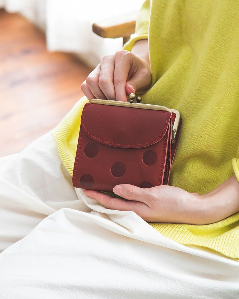 使いやすい！二つ折り レディース財布 「キャンディルーフ ショート