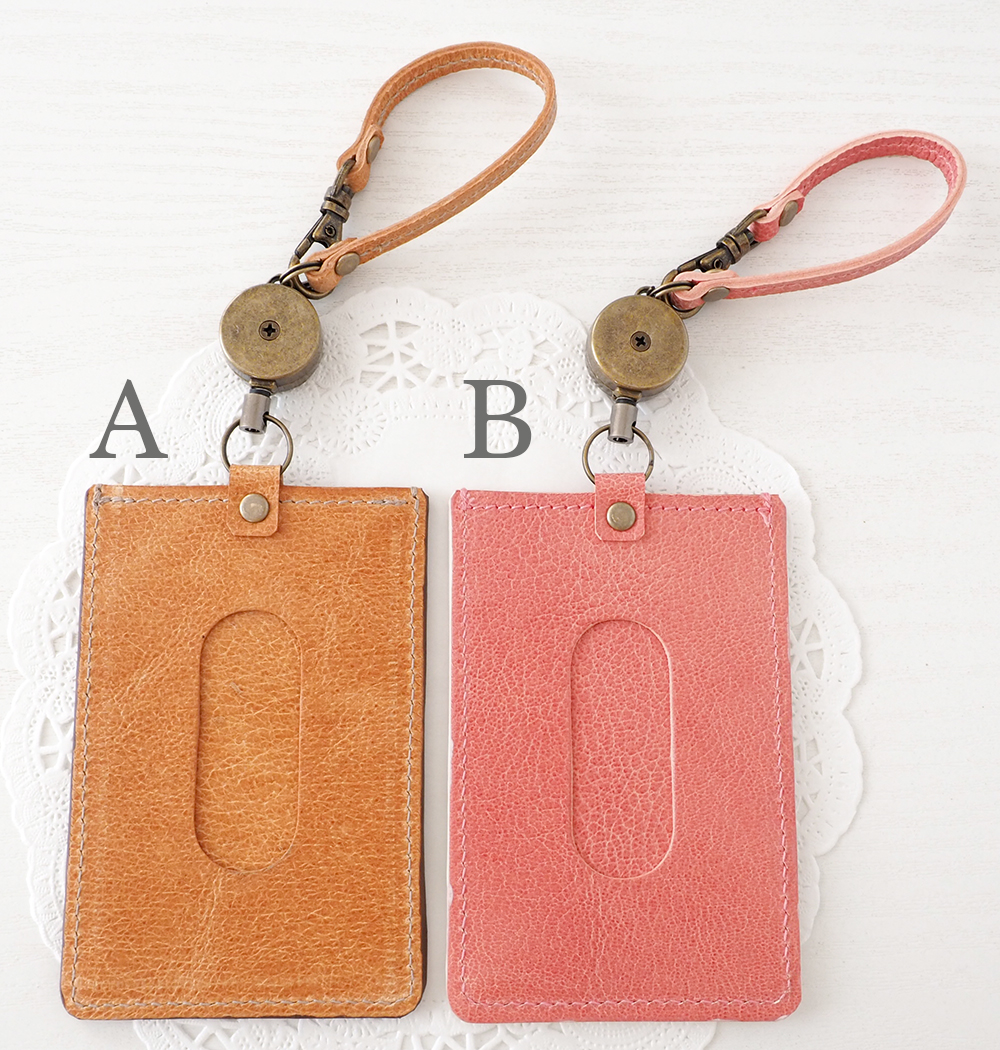 パスケース・ICカードケースが登場【うさぎ柄】・大人可愛いメルヘン