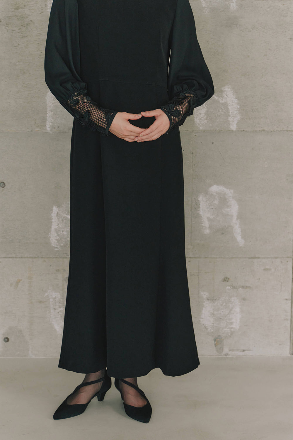 kaene公式オンラインストア エンブロイダリースリーブドレス / 100905