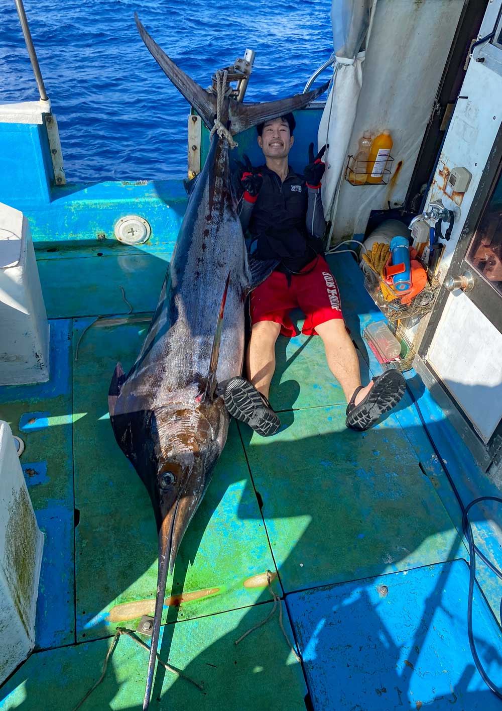 6月最初のトローリングはダブルヒットでカジキ上がる！2出船連続ブルー