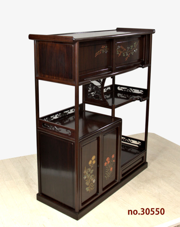 ギャラリー 飾棚: 紫檀 蒔絵入り 上2枚戸 高さ108cm 唐木指物 no.30550