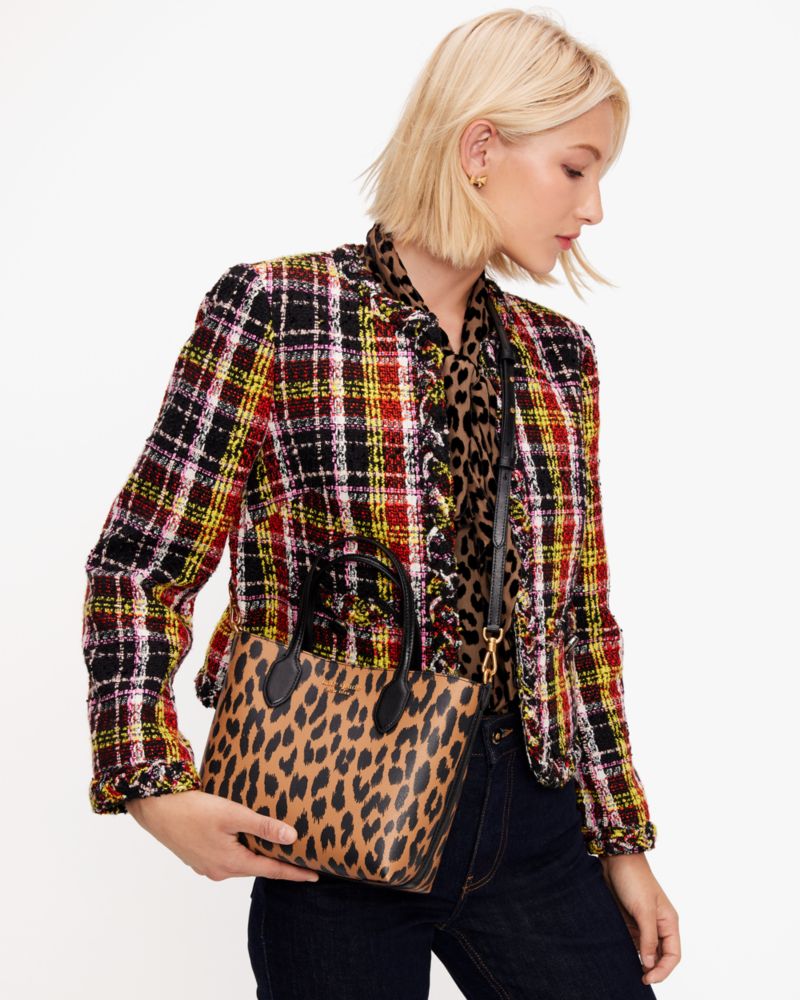 s2129 未使用箱付 フェラガモ レオパード柄カーディガン Mサイズ 箱