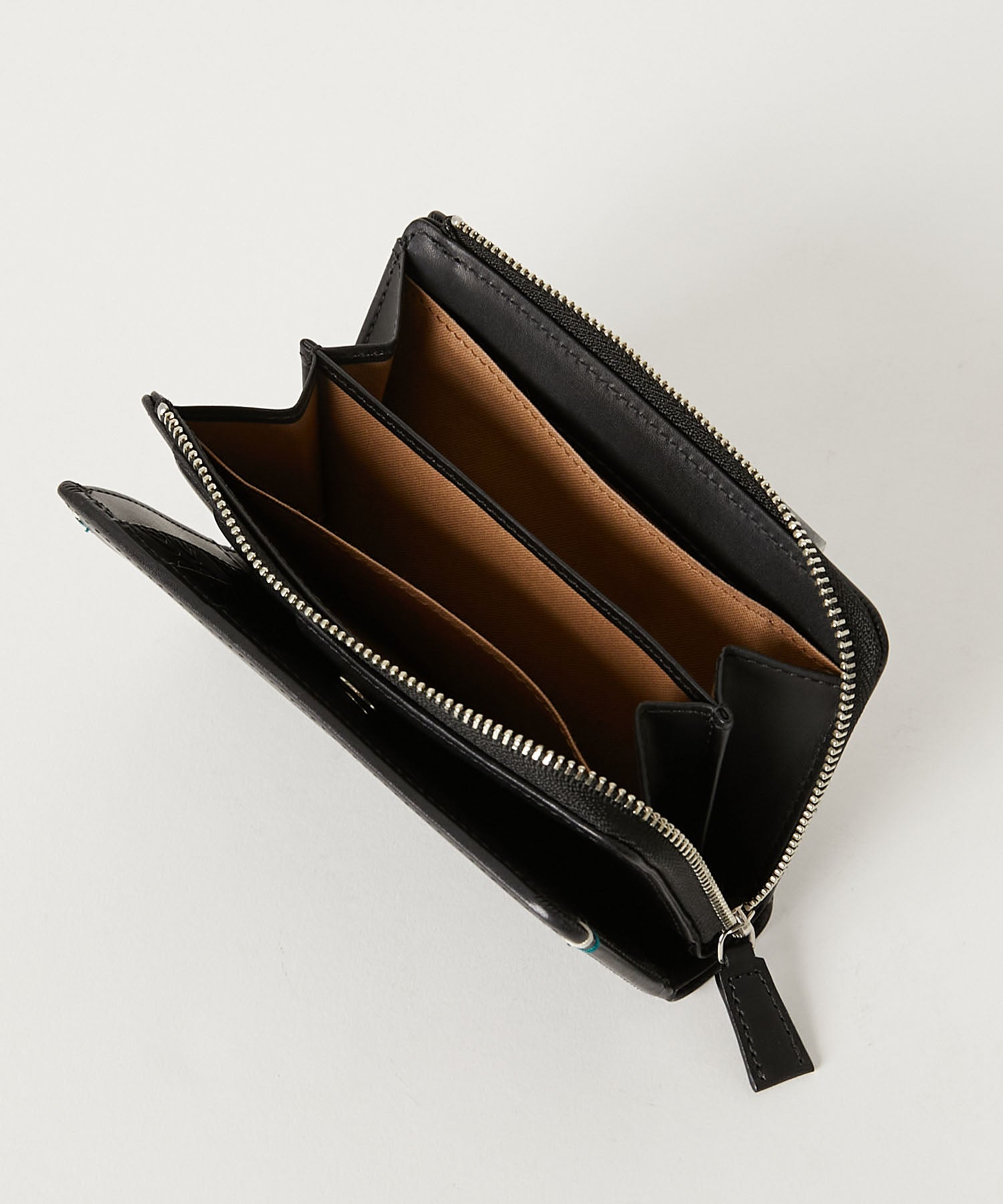 KATHARINE HAMNETT LONDON】VEGA L字ファスナー ミドルウォレット (490