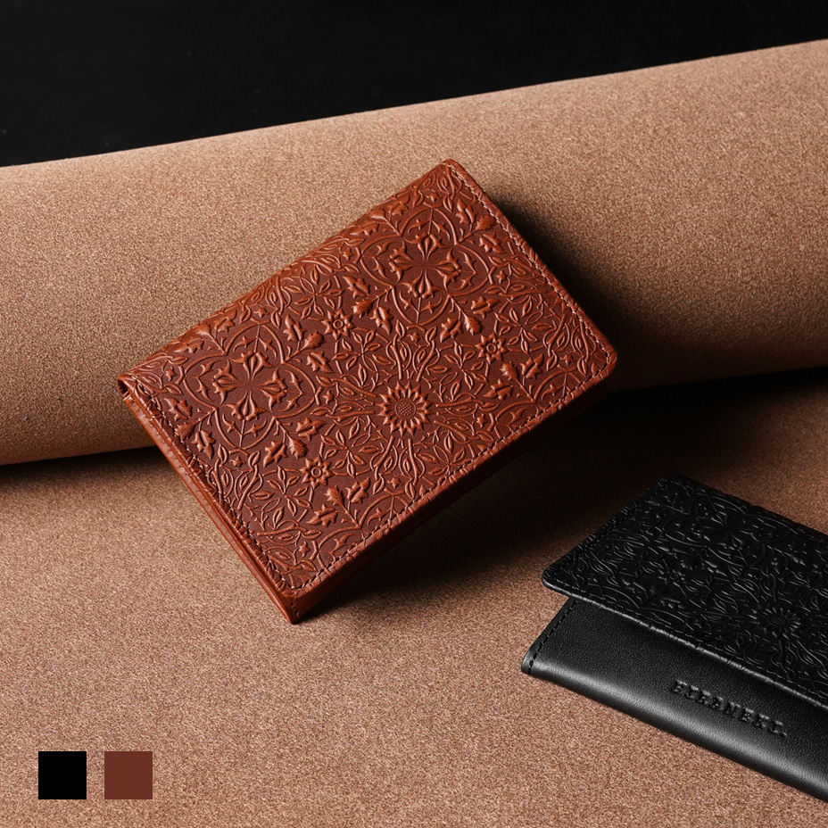 出会いのシーンを華やかに演出♪名刺入れとして使えるカードケース