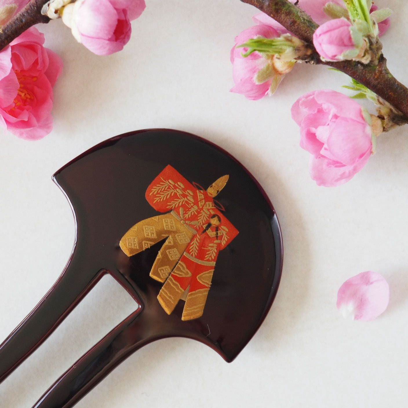 本漆純金蒔絵螺鈿かんざし 櫛・平打ちセット 白漆 梅文様 | かづら清