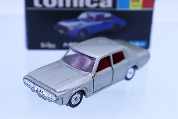 ミニカーショップ ケンボックス トミカ 黒箱☆32☆トヨタニュー